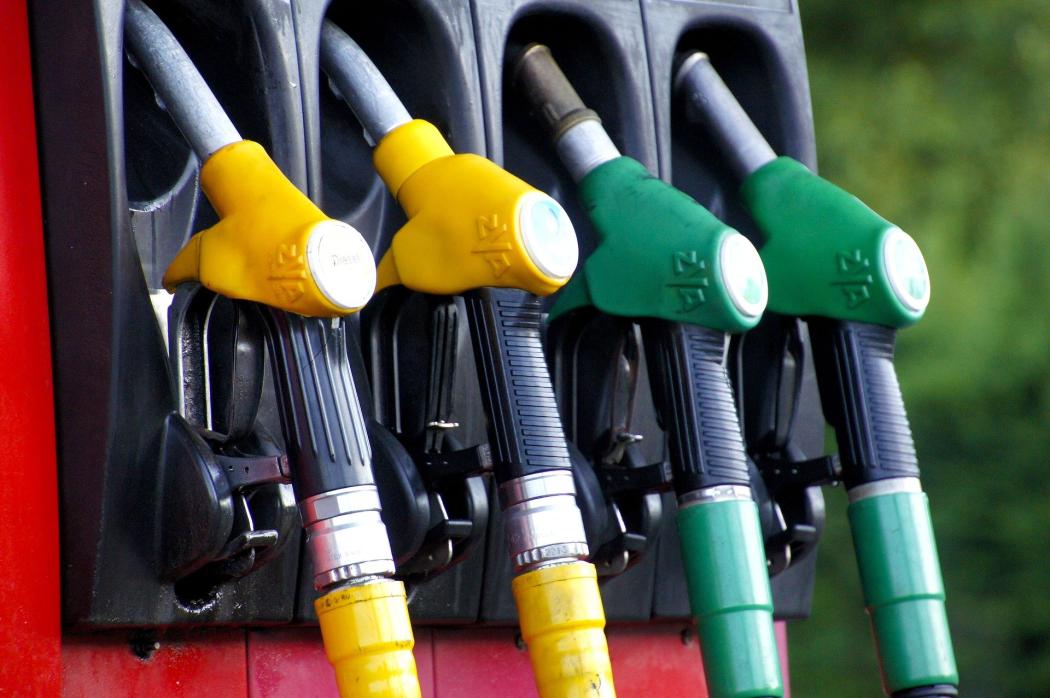 E-Fuels könnten in bestehende Tanknetz-Infrastrukturen übernommen werden. Symbolfoto: IADE-Michiko | Pixabay.