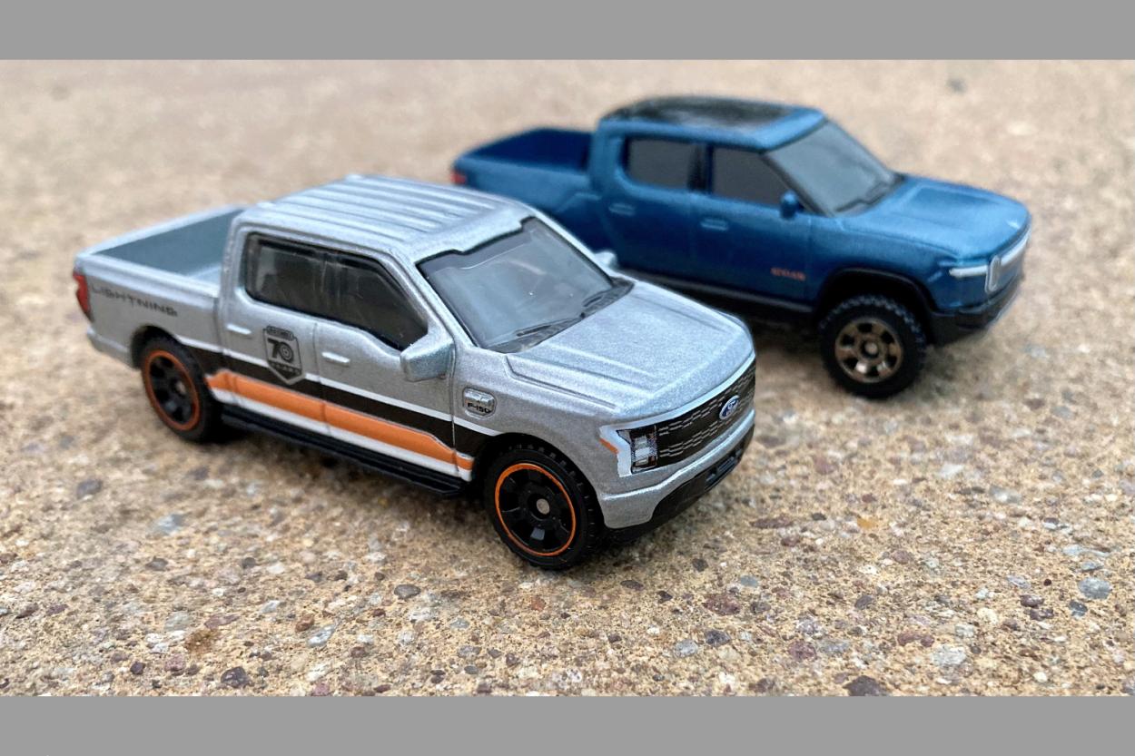 Neben dem Ford bereichert auch der Rivian R1T das Programm. | Foto: G. Soller