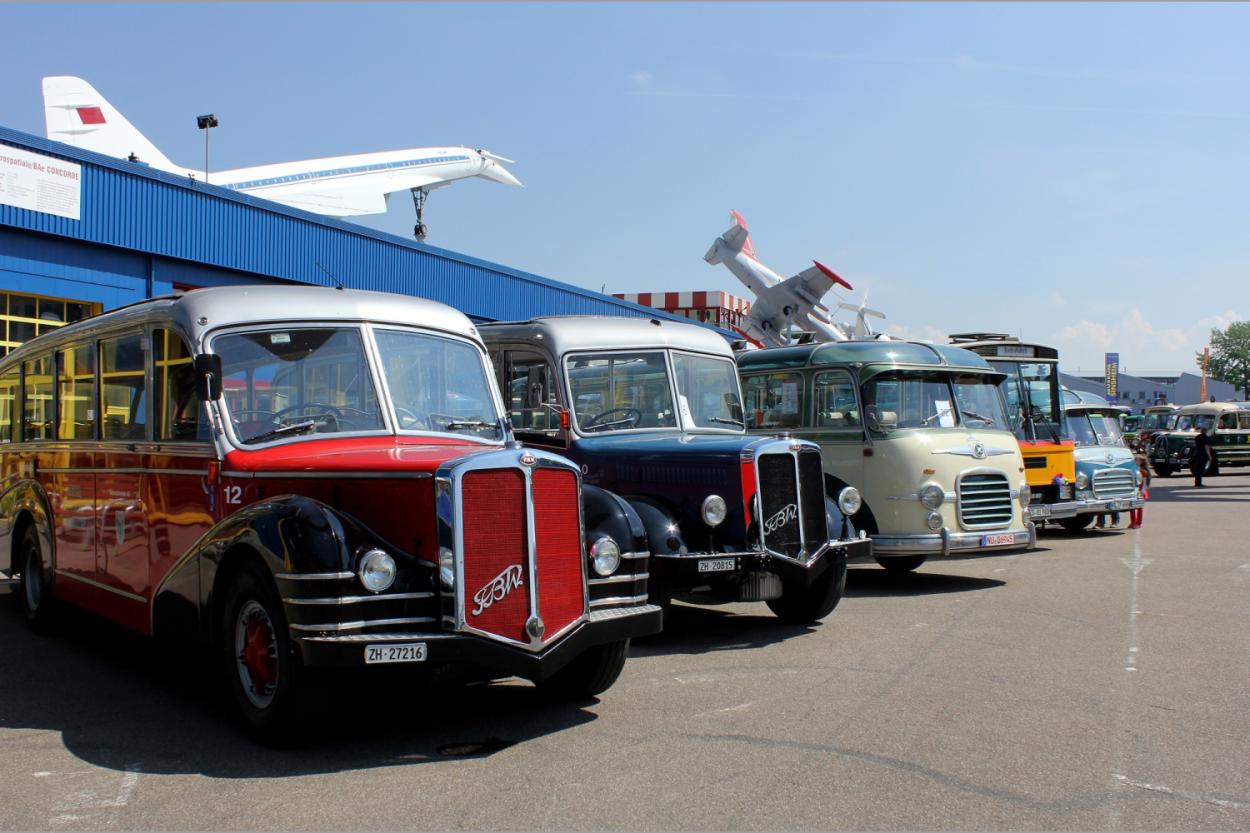 Über 120 Oldtimer-Omnibusse aus ganz Europa können vom 21. bis 23. April in den Technikmuseen Sinsheim und Speyer ausgiebig bewundert werden, auch Mitfahrten sind nach individueller Absprache möglich. (Foto: Technikmuseen Sinsheim und Speyer)